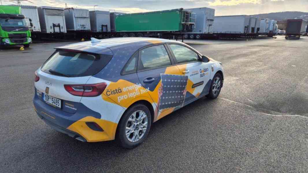 KIA cee´d   SW CD 1,5 T-GDi GPF 7DCT TOP - foto 3