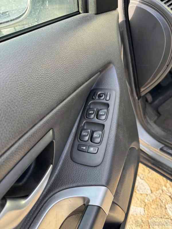 Volvo XC90 2,4   D5 AWD Summum, automat, 7 míst - foto 11