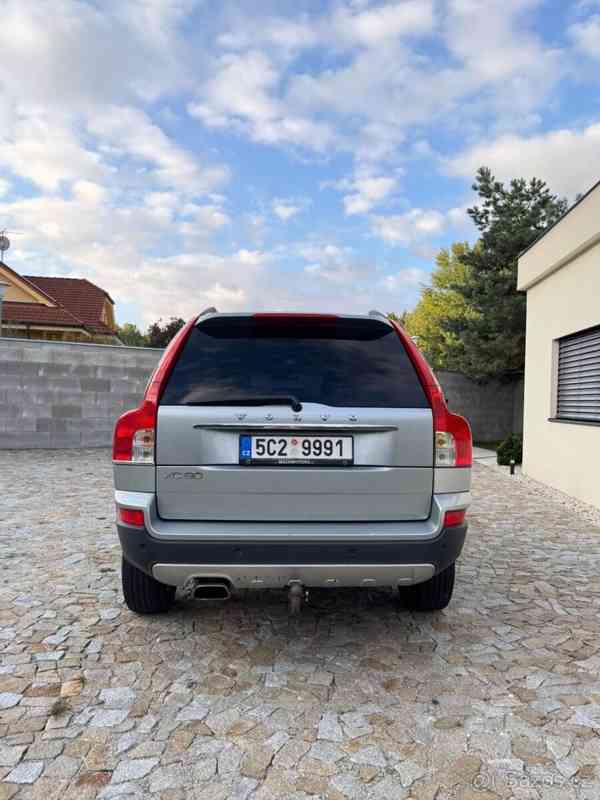 Volvo XC90 2,4   D5 AWD Summum, automat, 7 míst - foto 17
