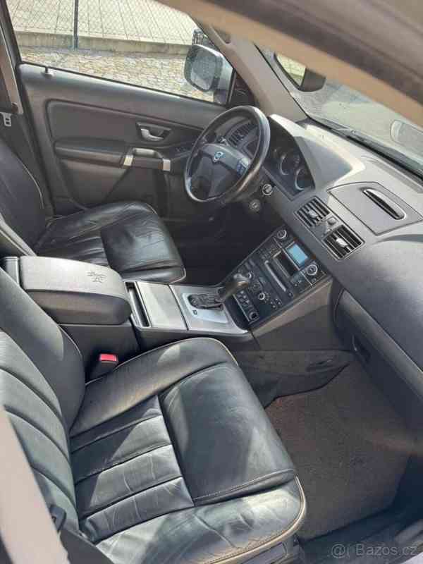 Volvo XC90 2,4   D5 AWD Summum, automat, 7 míst - foto 4