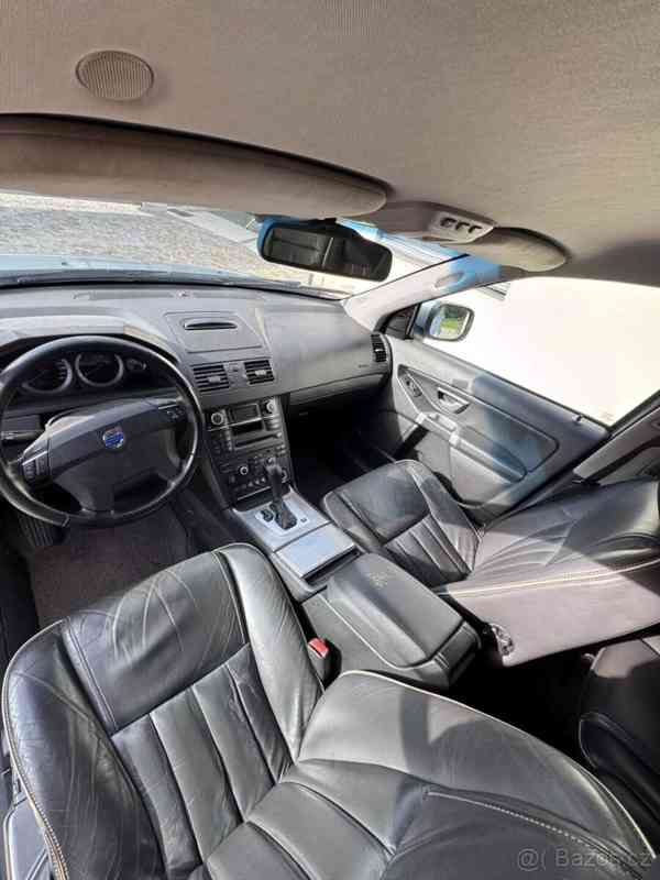 Volvo XC90 2,4   D5 AWD Summum, automat, 7 míst - foto 10