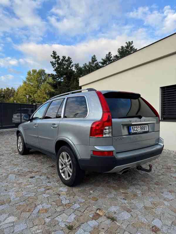Volvo XC90 2,4   D5 AWD Summum, automat, 7 míst - foto 3