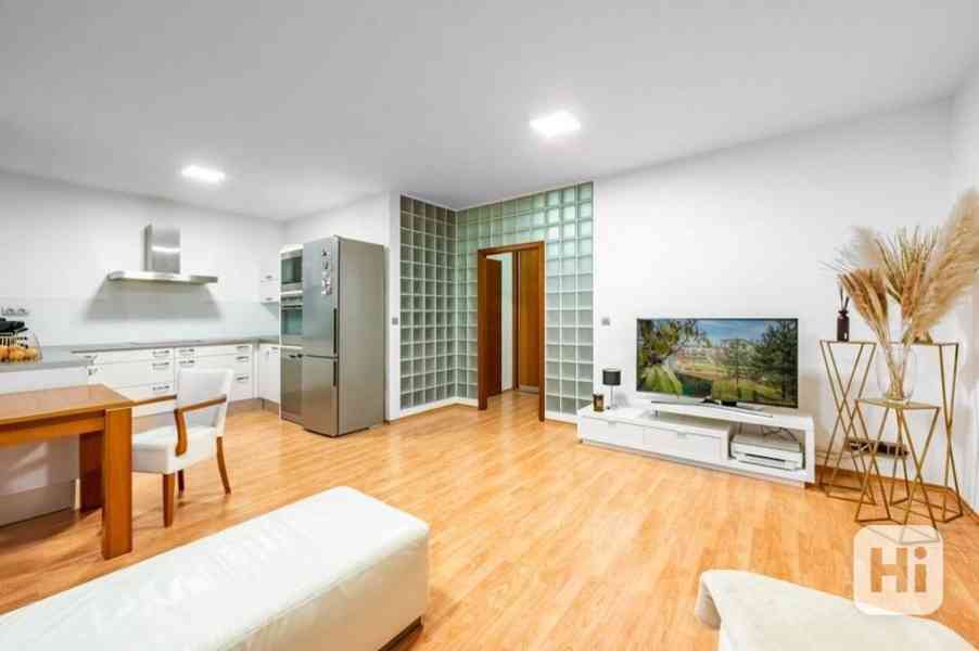 Pronájem bytu 2kk (71,4), balkon, parkovací místo, Univerzitní, Malešice - foto 25