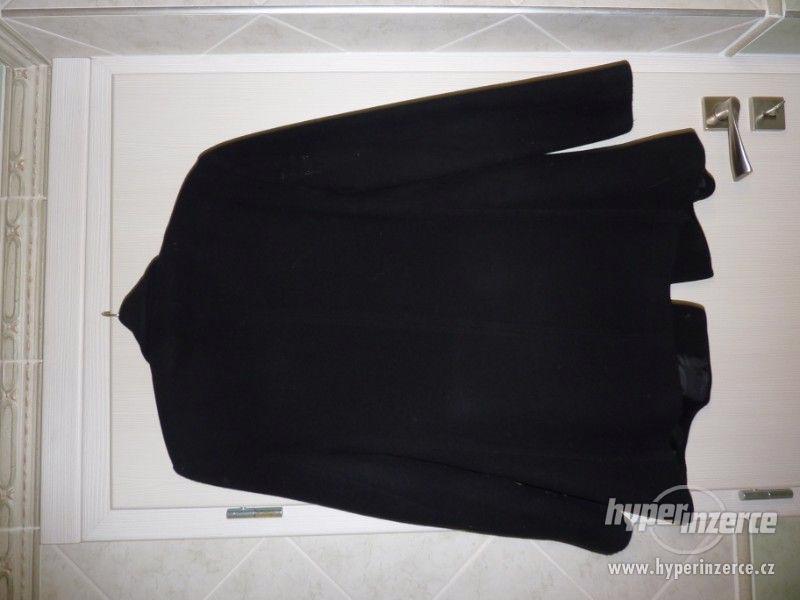 černý flaušový kabát - foto 2