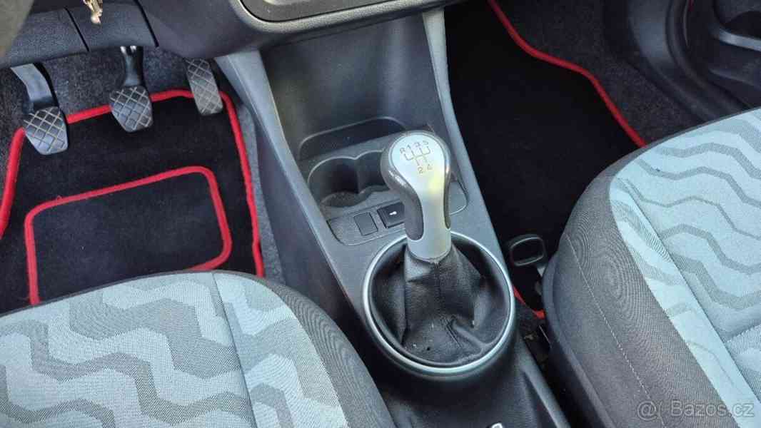 Škoda Fabia 1,2   2 - foto 10