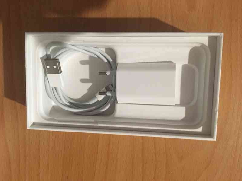 Apple iPhone SE 2020 - foto 5