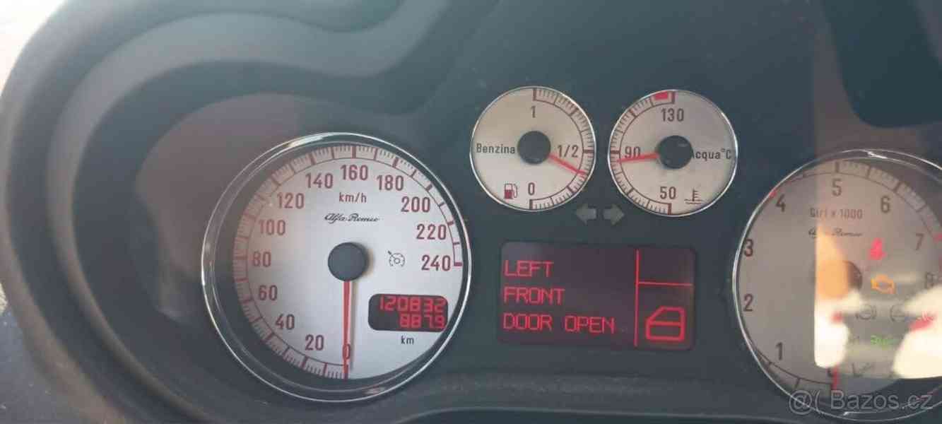 Alfa Romeo GT 1,8   Twin Spark - foto 10
