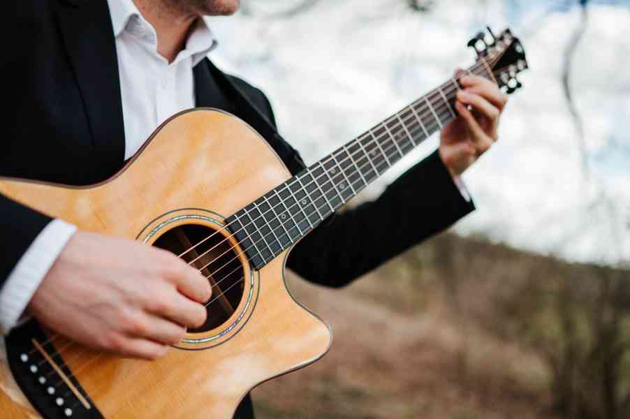 Lekce na kytaru - foto 1