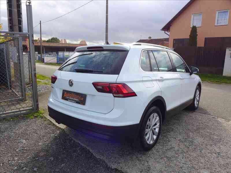 Volkswagen Tiguan 2,0 TDi 110KW NAVI,APP,1.MAJ - foto 3