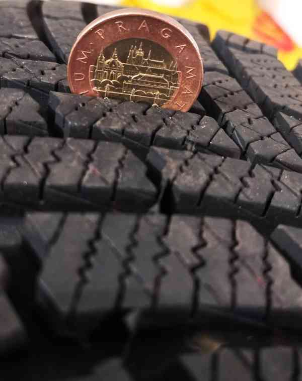 Continental Winter Contact TS 860 225/50 R17 H XL - foto 4