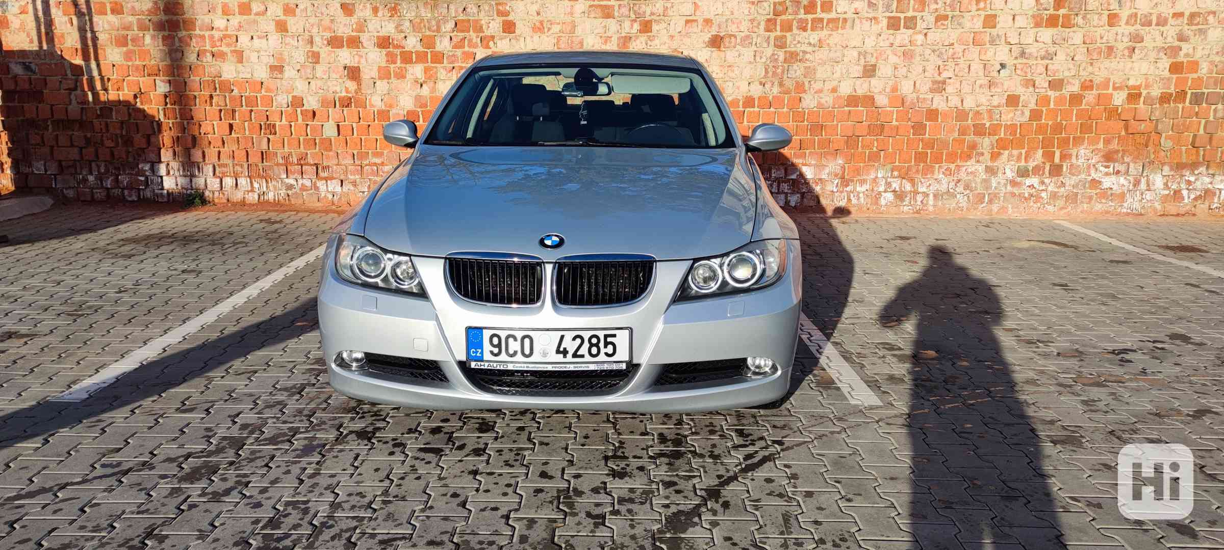 BMW E90 318d - foto 1