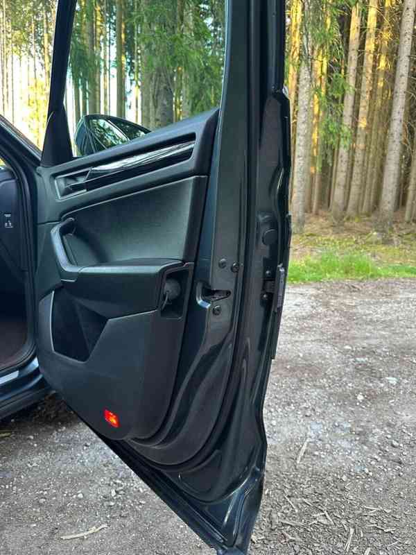 Škoda Kodiaq 2,0 4x4 140kw - foto 20