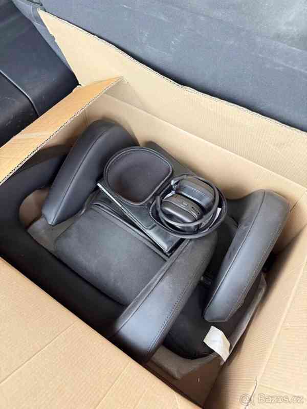 Volkswagen Multivan 2,0 - foto 13