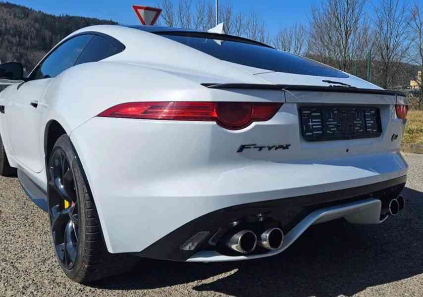 Jaguar F-Type, 5.0 V8 405kW CarbonCeramic 4x4 - foto 3
