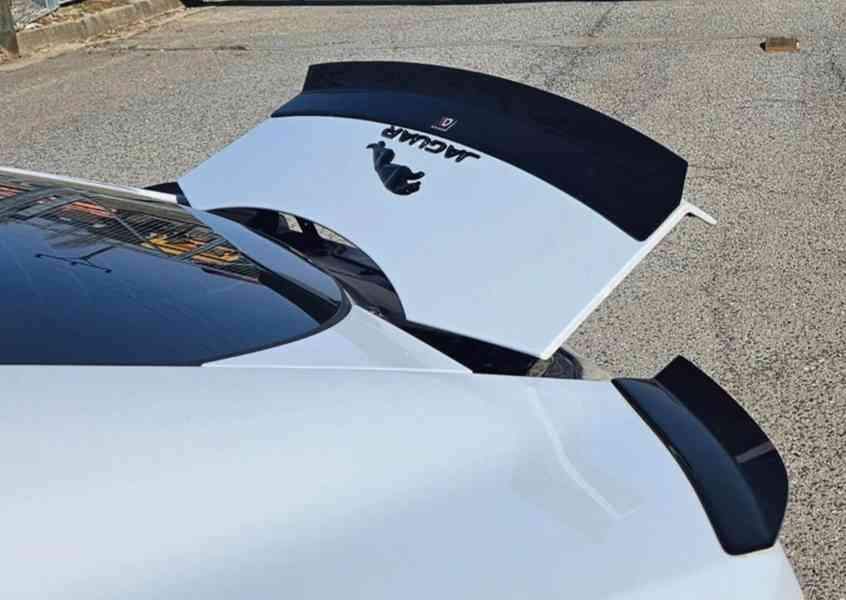 Jaguar F-Type, 5.0 V8 405kW CarbonCeramic 4x4 - foto 6