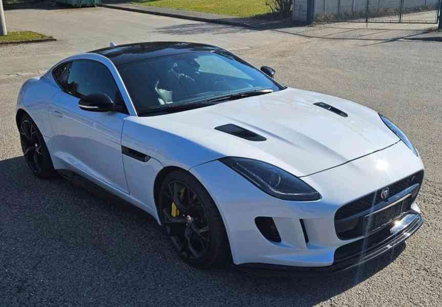Jaguar F-Type, 5.0 V8 405kW CarbonCeramic 4x4 - foto 2