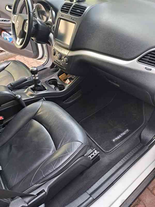 Fiat Freemont - foto 11