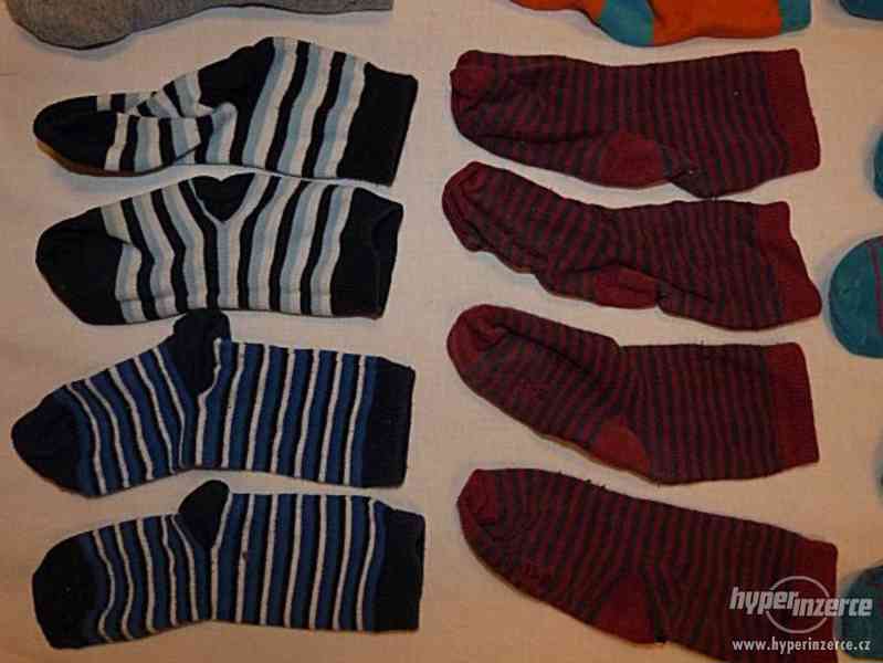 24 párů ponožek pro dvojčata vel. 27 - 30 - foto 5