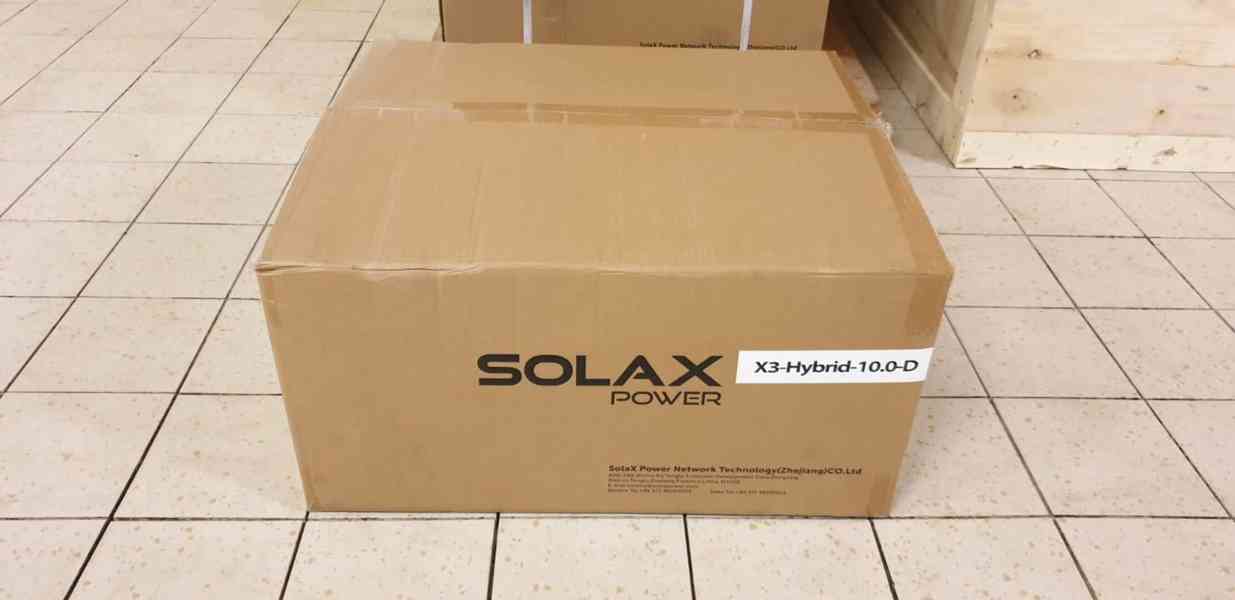 Prodám stídač Solax X3 Hybrid - foto 2