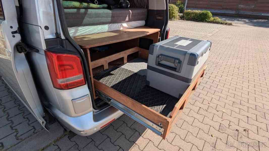 Volkswagen Multivan 2011 - 2 šoupačky, stan, serv - foto 13