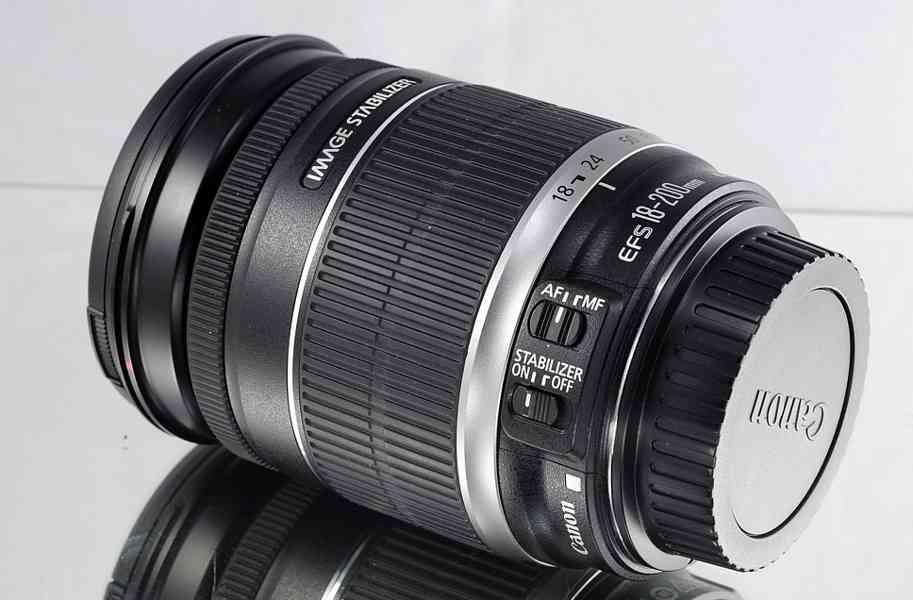 Canon EF-S 18-200mm f/4-5,6 IS **APS-C 11x Zoom - foto 6