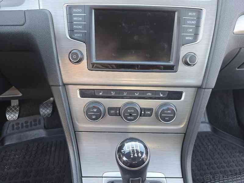 Volkswagen Golf 1,2   7 TSI, 81 KW - foto 8