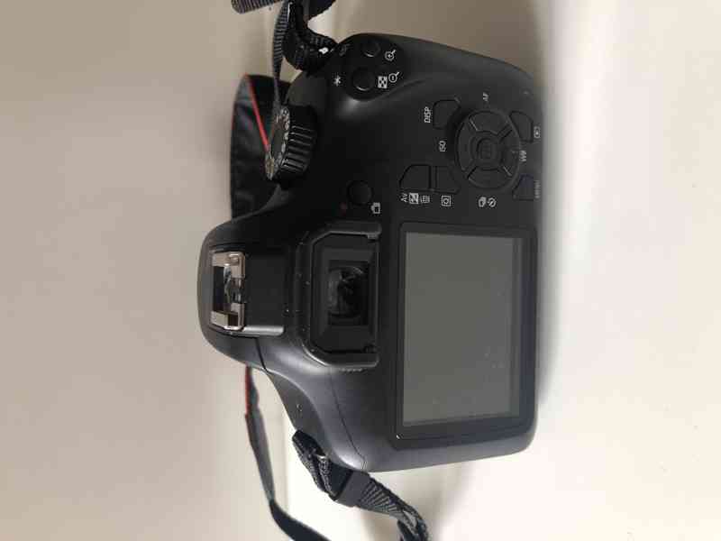 Canon EOS 4000D - zánovní stav - foto 3