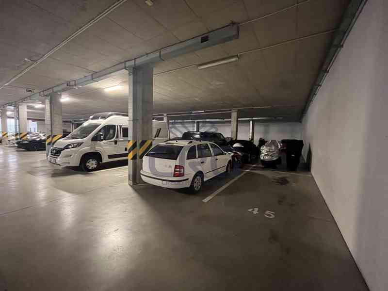 PRONÁJEM GARÁŽOVÉHO STÁNÍ, BRNO – LÍŠEŇ - foto 7