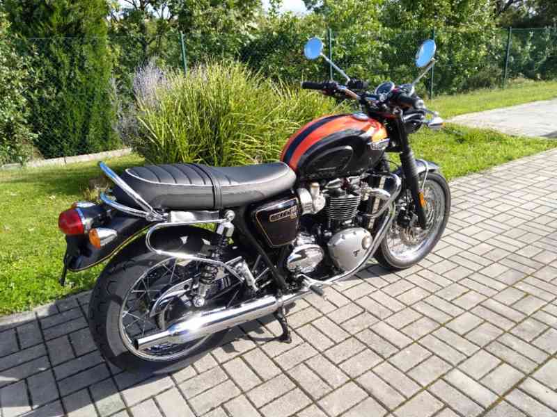 Triumph Bonneville T120 - foto 2