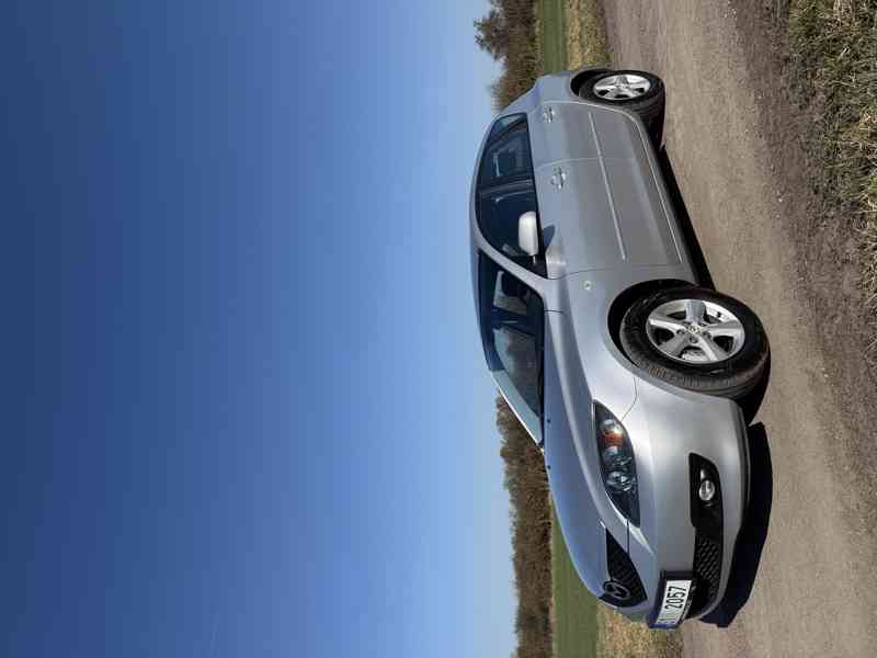 Mazda 3 1.6 MZ- CD 66kw Comfort  - foto 2