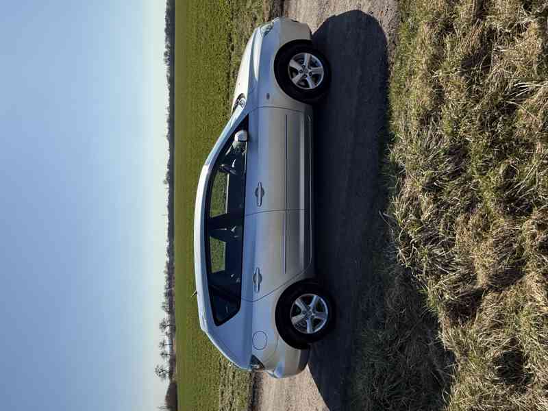 Mazda 3 1.6 MZ- CD 66kw Comfort  - foto 3