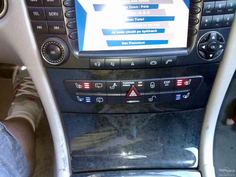 Prodám Mercedes 320 cdi ABSOLUTNĚ VYBAVEN! - foto 6