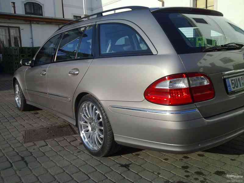 Prodám Mercedes 320 cdi ABSOLUTNĚ VYBAVEN! - foto 12
