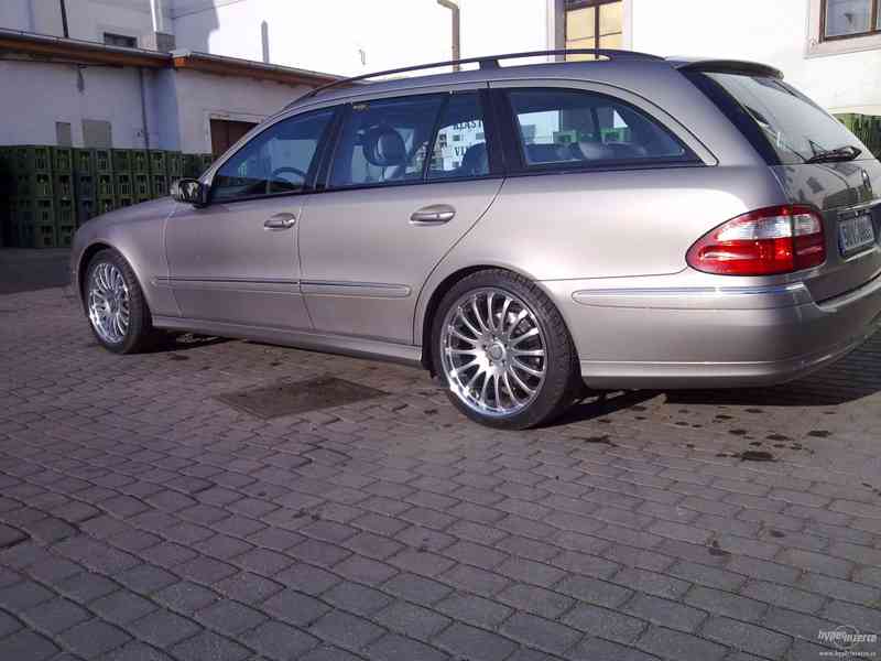 Prodám Mercedes 320 cdi ABSOLUTNĚ VYBAVEN! - foto 13