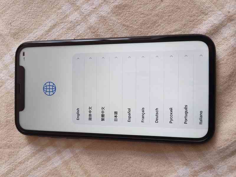Mobilní dotykový telefon iPhone 11 64GB - foto 4