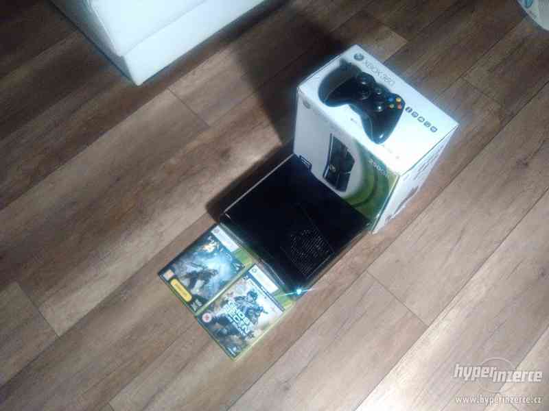 XBOX 360 250GB Slim verze, Originální hry, příslušenství !! - foto 2