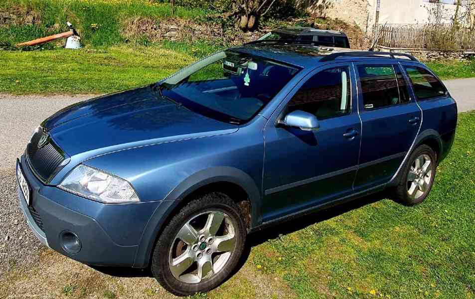 Škoda Octavia Scout kombi 4x4 2 TDI 103 kW - foto 12