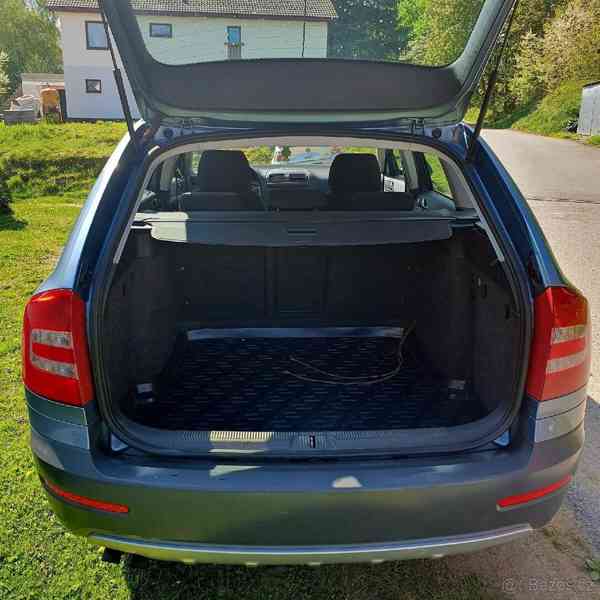 Škoda Octavia Scout kombi 4x4 2 TDI 103 kW - foto 22