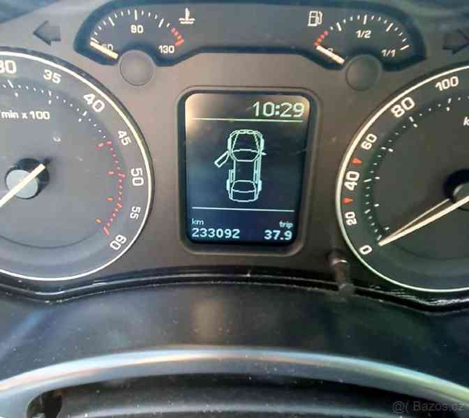 Škoda Octavia Scout kombi 4x4 2 TDI 103 kW - foto 15