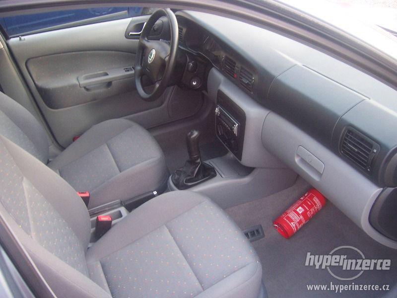 Škoda Octavia 1,9 SDi Temptation - foto 12