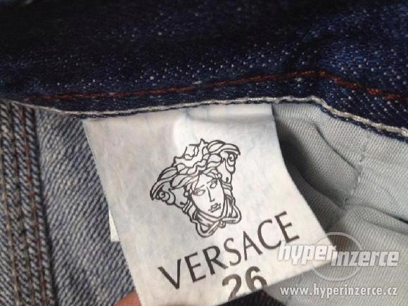 Krásné nové jeansy slim značky Versace vel.26 - foto 5