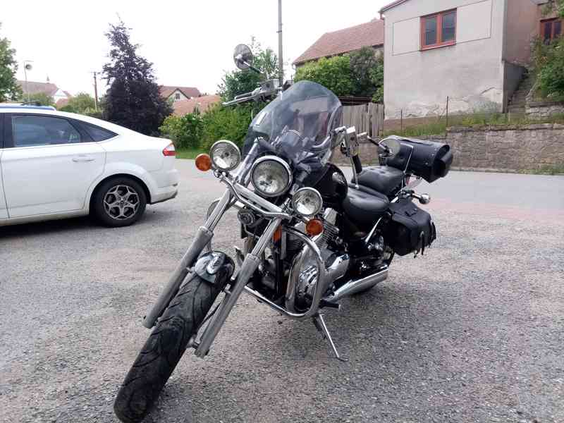 Suzuki Intruder 1400 - foto 2