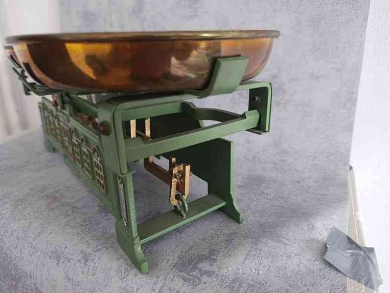 Krásné starožitné váhy KOSMOS po renovaci, pův.mísky - foto 11