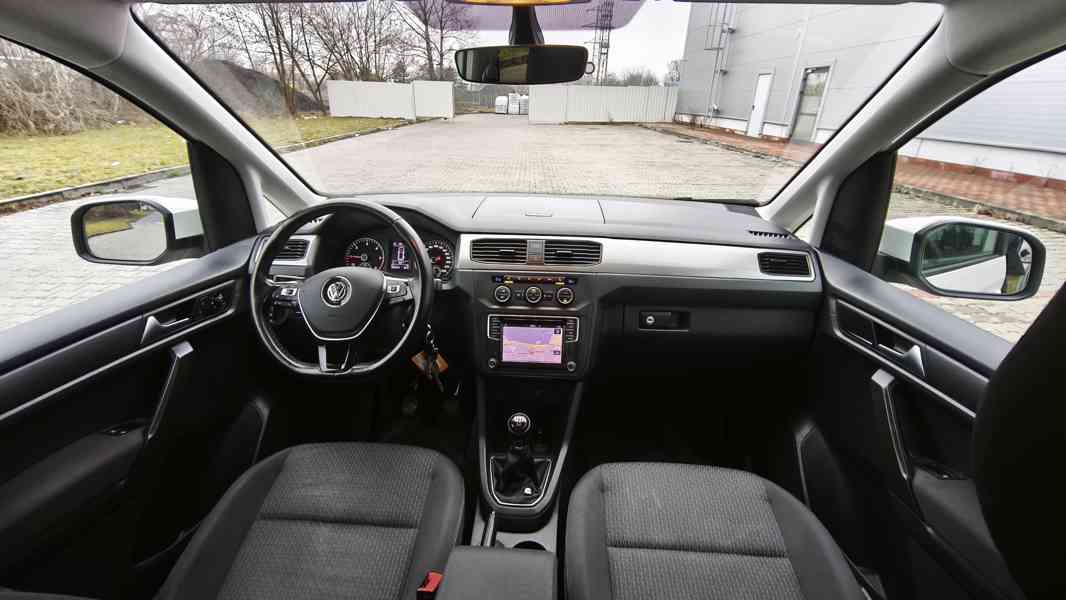 VW Caddy 2.0 TDi,75kW,ČR,2020,DPH,TOP stav - foto 13
