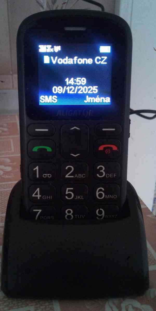 Telefon Aligator A321 a telefon ZTE GS202 - foto 2