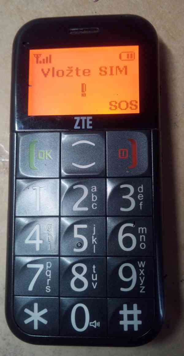 Telefon Aligator A321 a telefon ZTE GS202 - foto 7