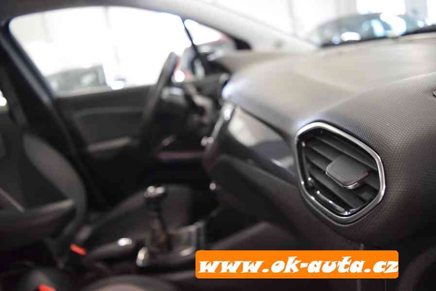 Opel Crossland X 1.2 T 81 kW LED SVÍCENÍ 46 000 KM-DPH - foto 12