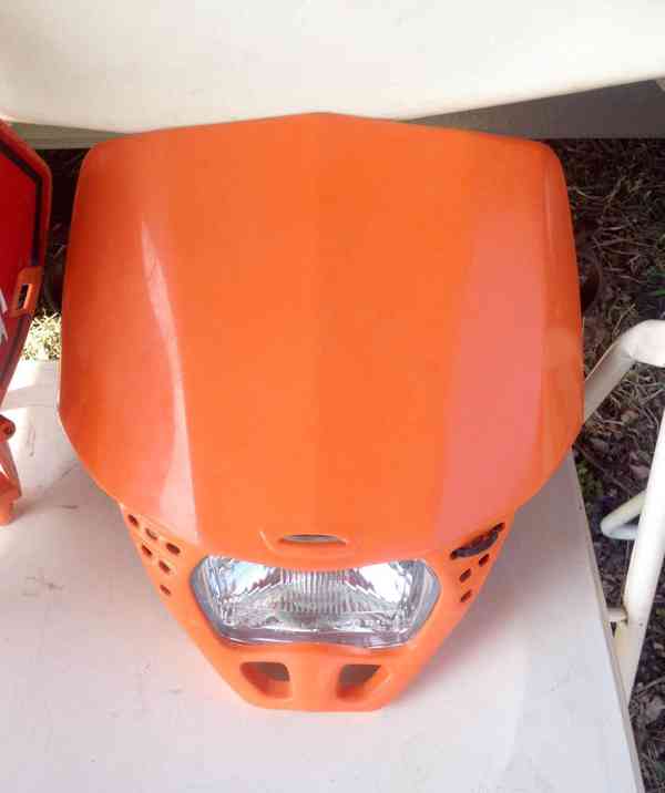 Přední lampa moto enduro