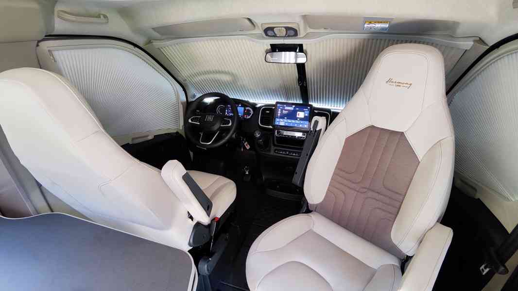 Zapůjčíme Vám zánovní obytný vůz Burstner Lyseo 690G - foto 7