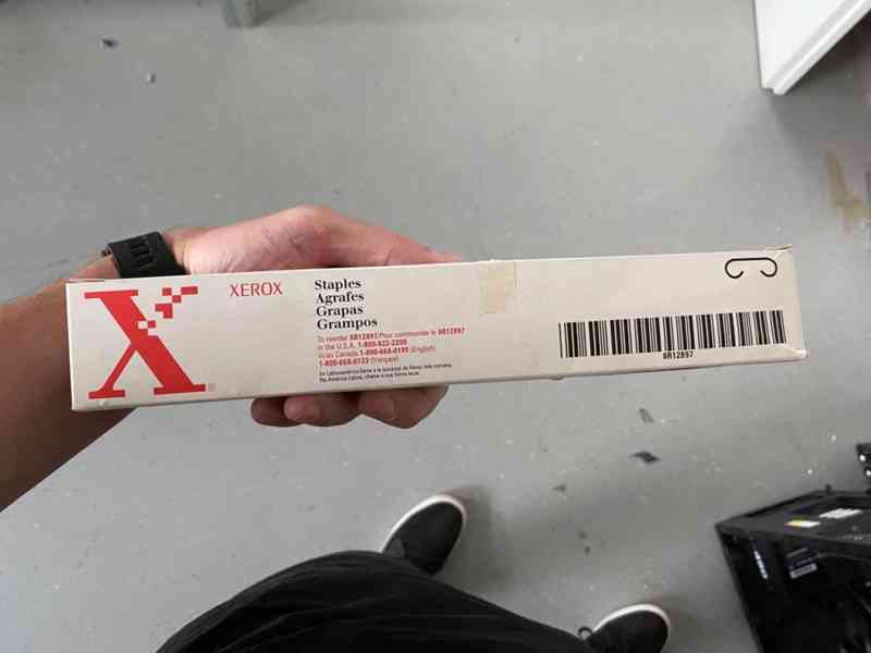 Xerox 008R12897 - originální sponky/staples - foto 2